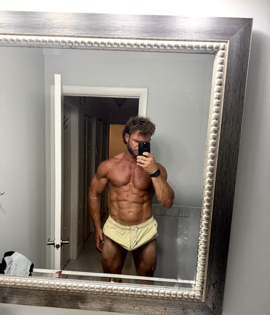 A later mirror photo of Zach